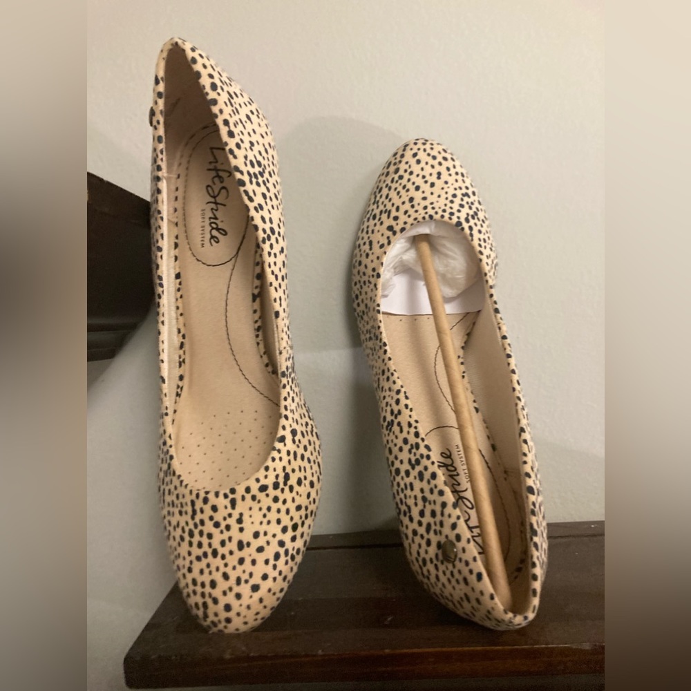 Life Stride brand new shoes